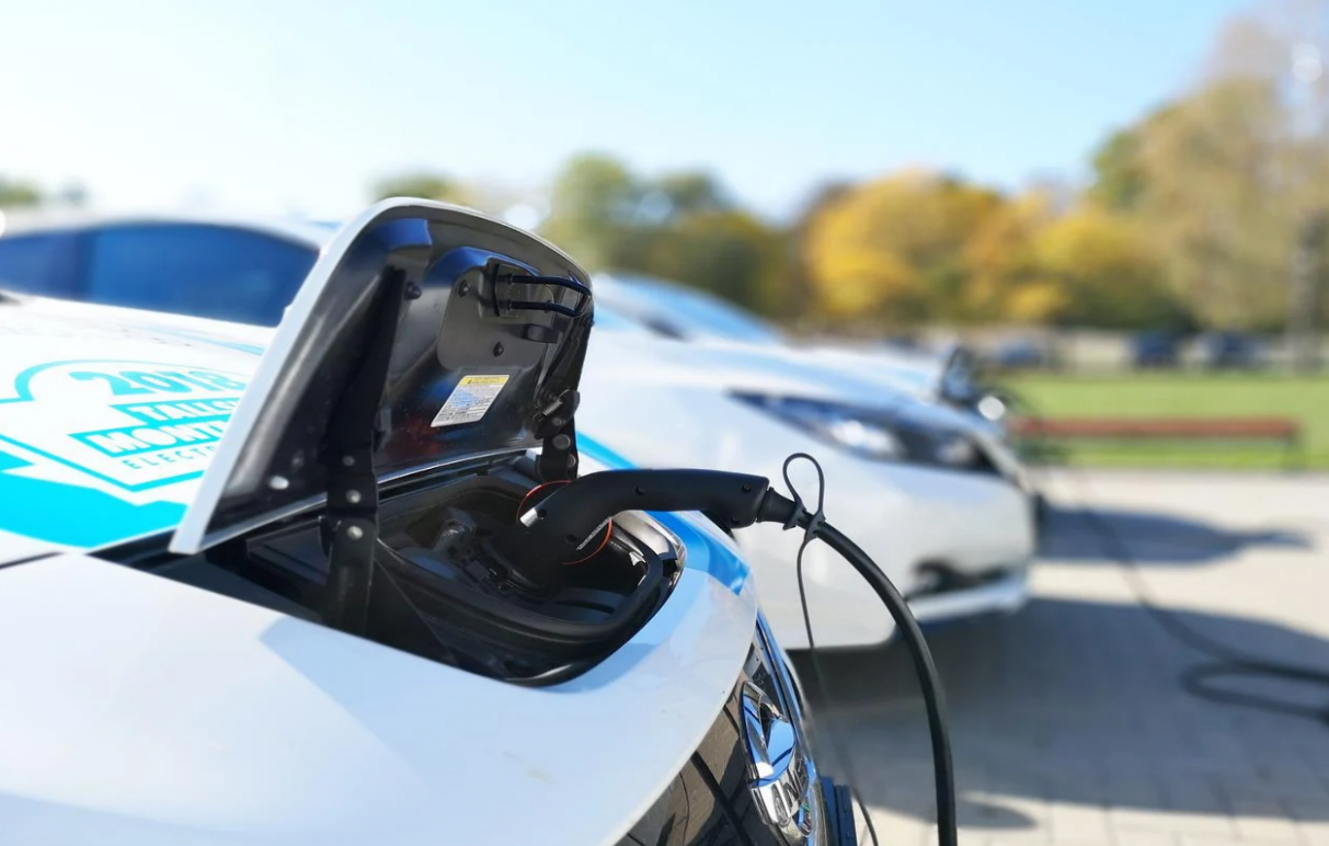 How Long Do Electric Car Batteries Last